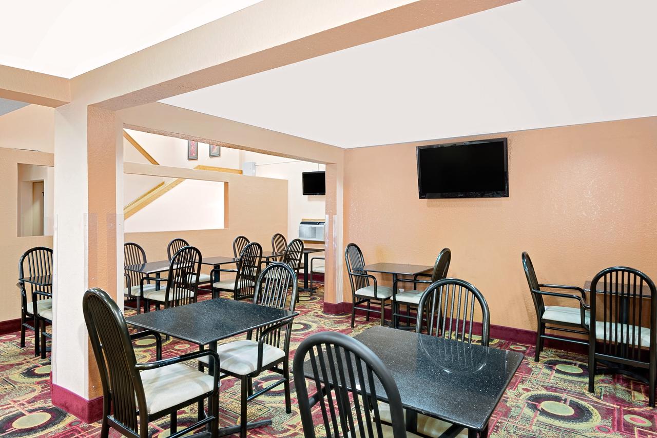 Days Inn By Wyndham Fort Dodge - thumb 39