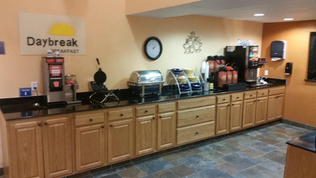 Days Inn By Wyndham Fort Dodge - thumb 2
