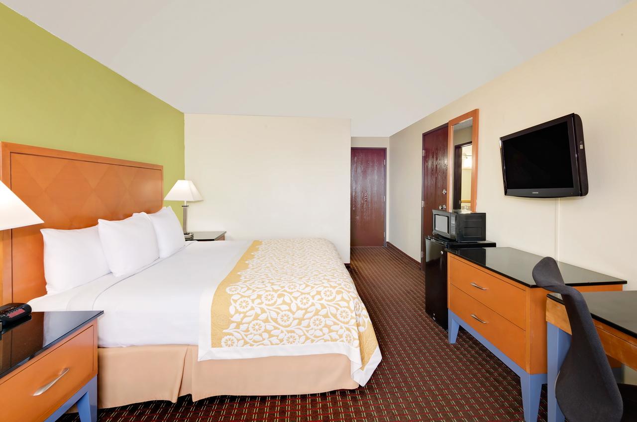 Days Inn By Wyndham Fort Dodge - thumb 28