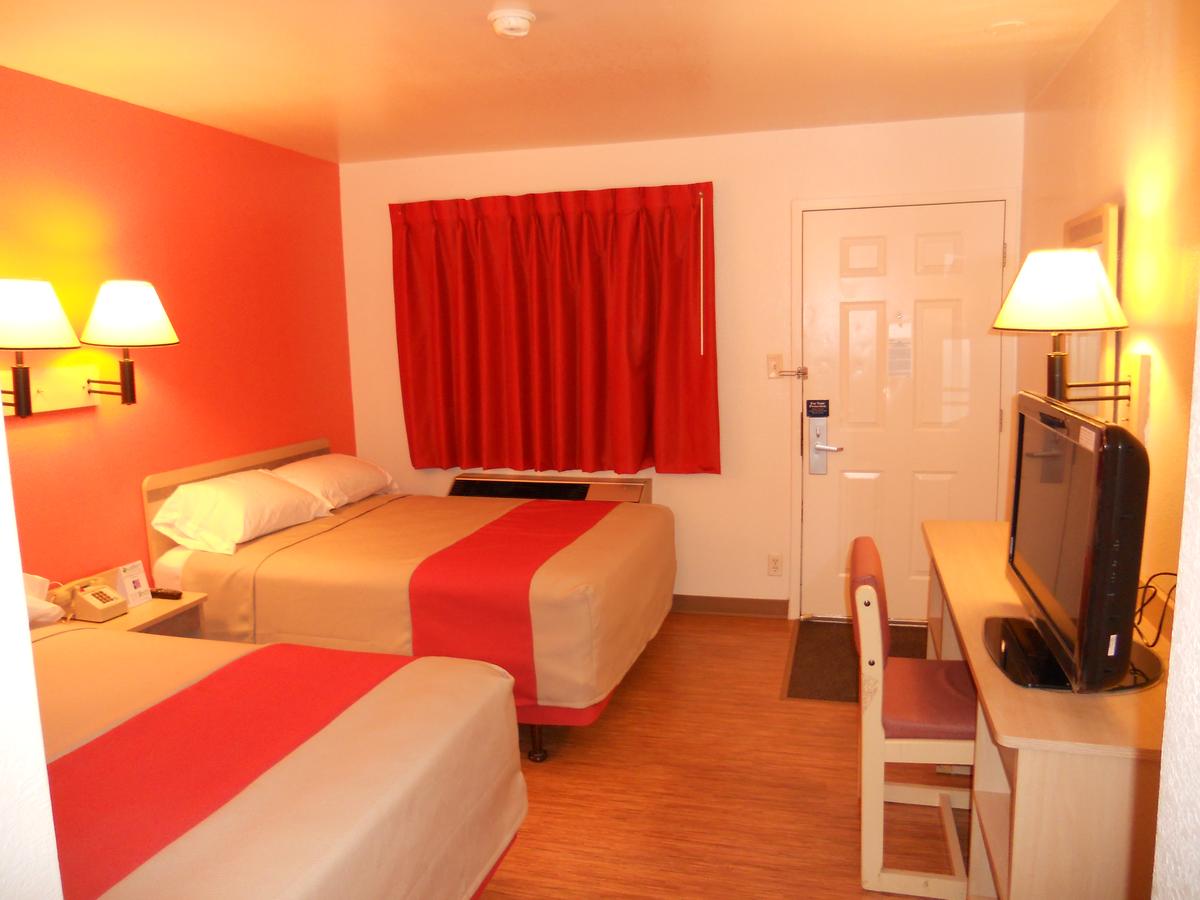 Motel 6 Des Moines North - thumb 9