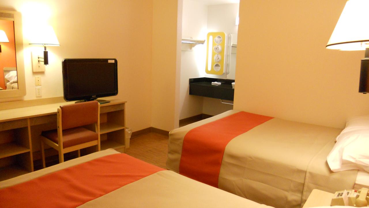 Motel 6 Des Moines North - thumb 11