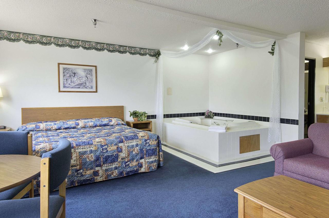 Super 8 By Wyndham Ankeny/Des Moines Area - thumb 19
