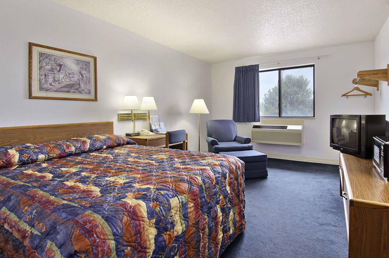 Super 8 By Wyndham Ankeny/Des Moines Area - thumb 16