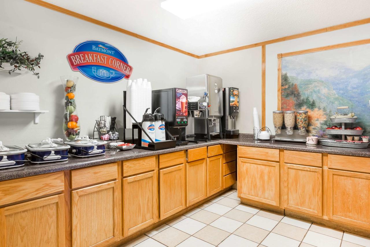 Baymont By Wyndham Des Moines North - thumb 40