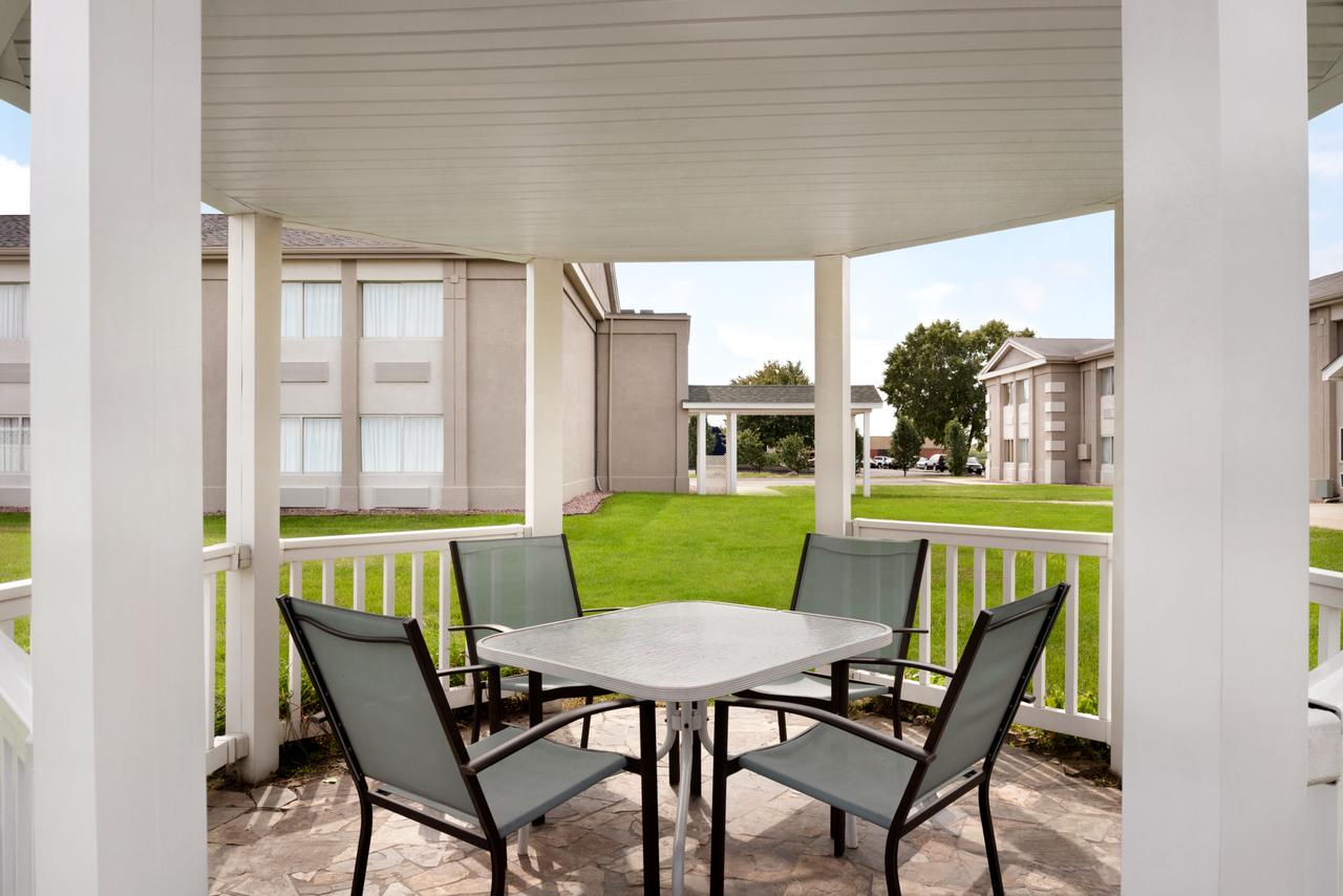 Baymont By Wyndham Des Moines North - thumb 12