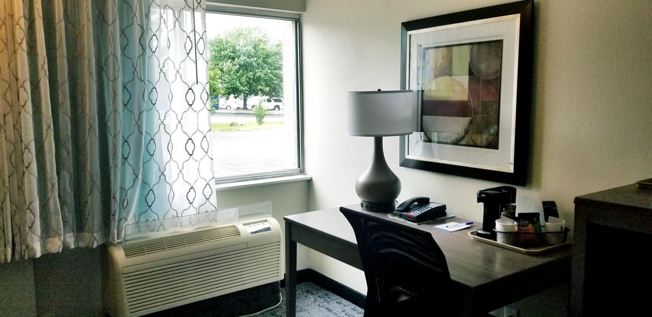 Baymont By Wyndham Des Moines North - thumb 1