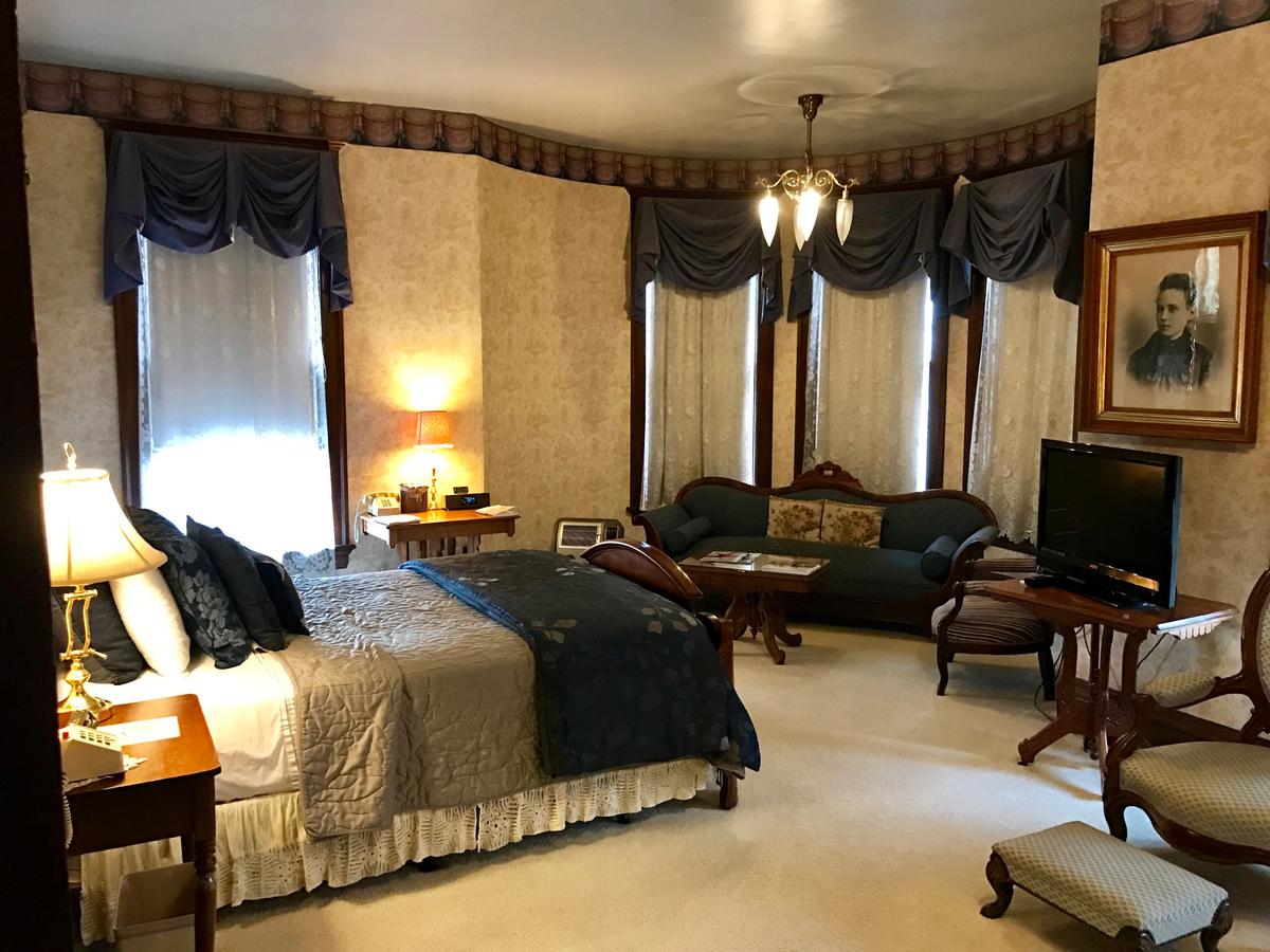 The Redstone Inn And Suites - thumb 15
