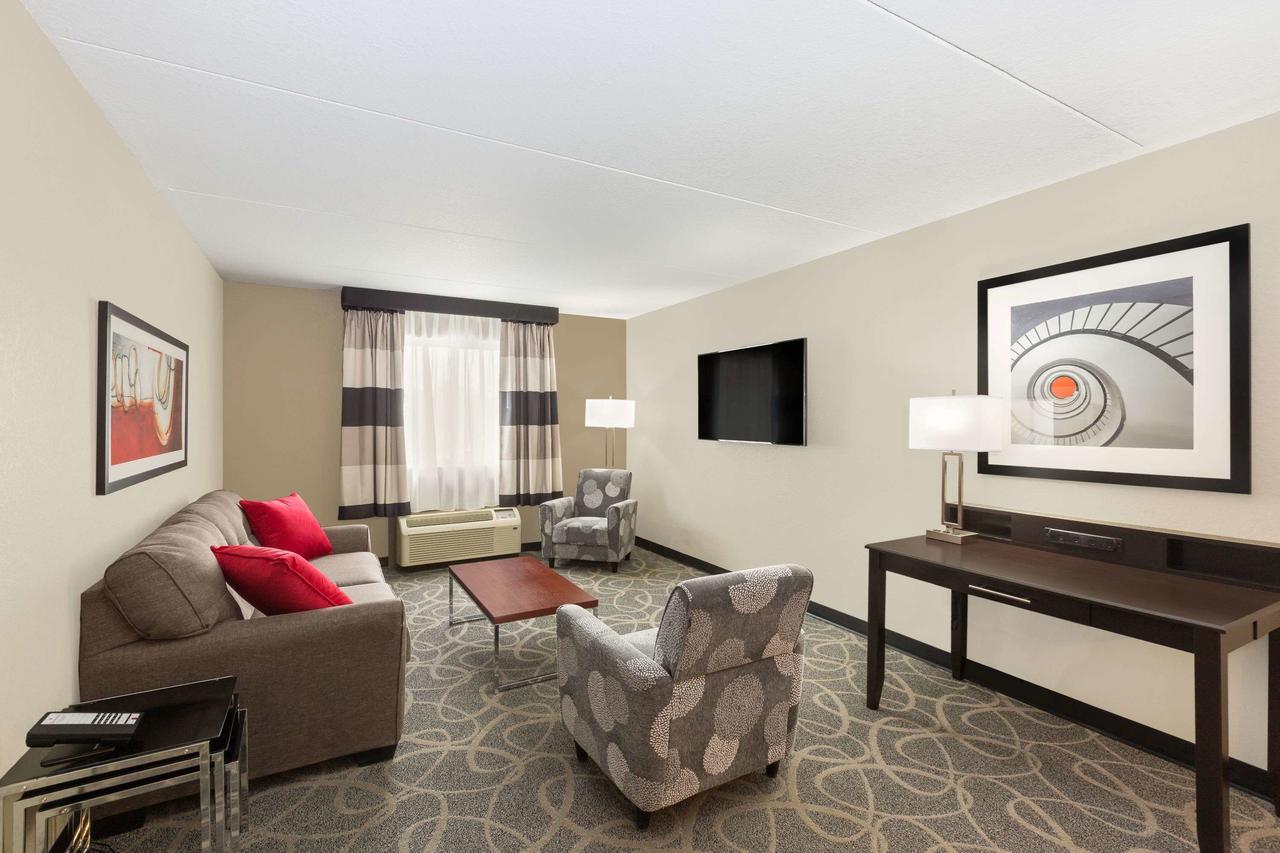 Ramada By Wyndham Des Moines Airport - thumb 43
