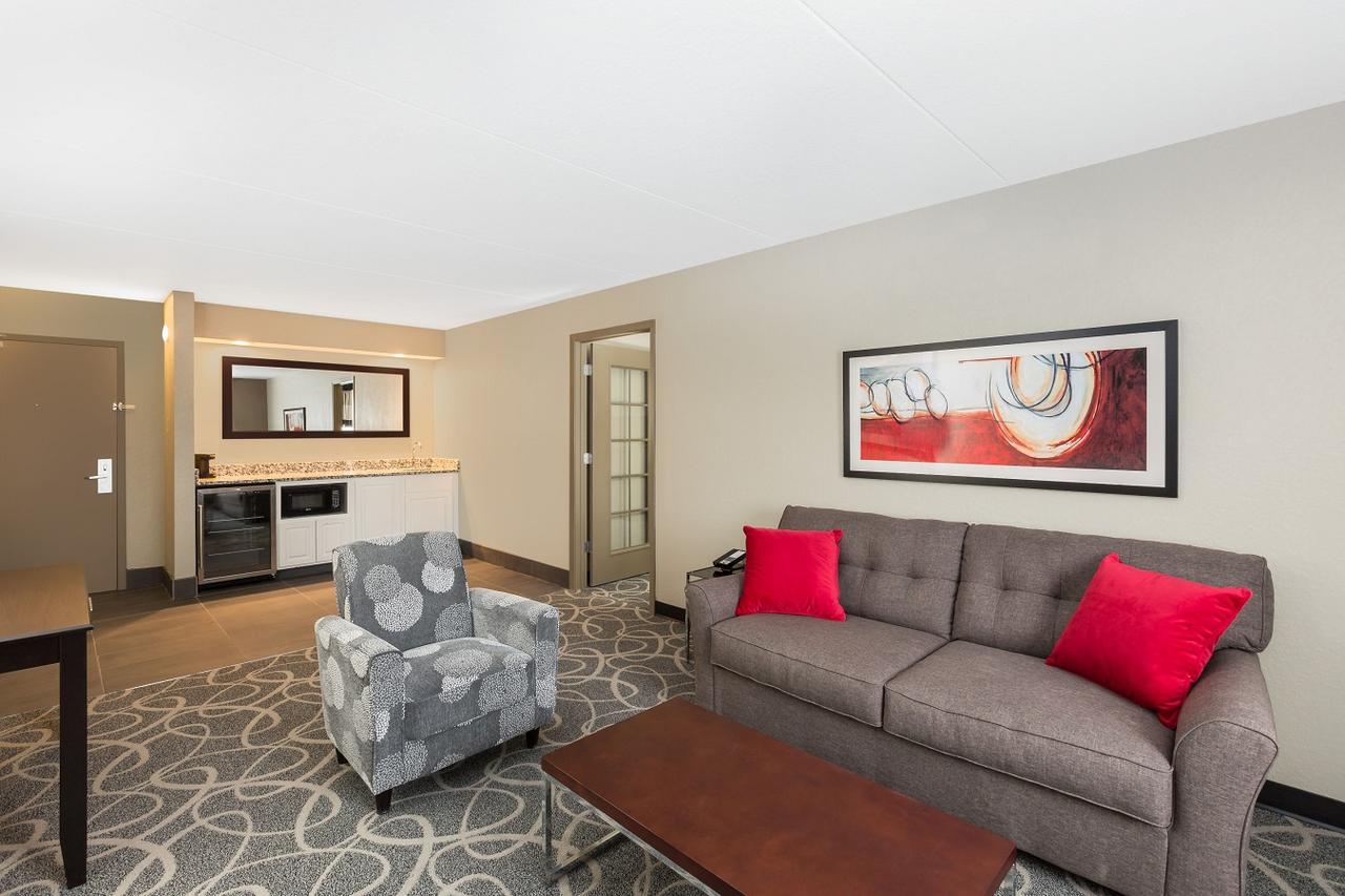 Ramada By Wyndham Des Moines Airport - thumb 6