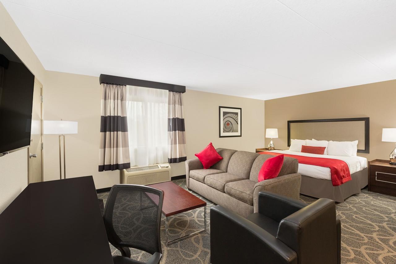 Ramada By Wyndham Des Moines Airport - thumb 3