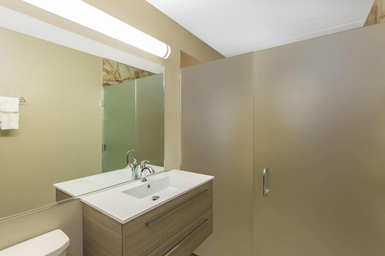 Ramada By Wyndham Des Moines Airport - thumb 26