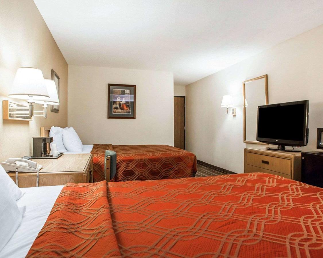 Econo Lodge Inn & Suites Bettendorf - thumb 8