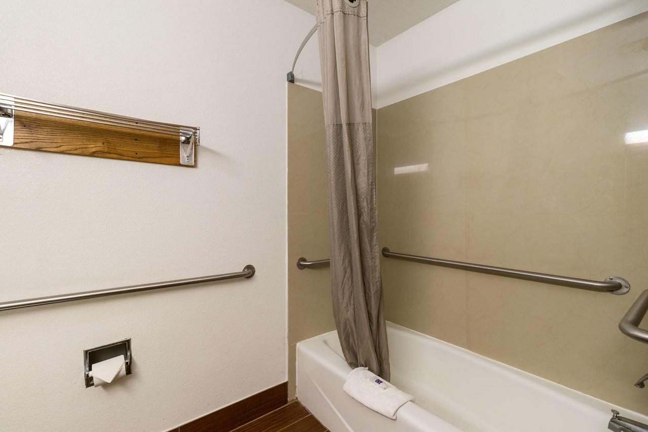 Motel 6 Davenport - thumb 3