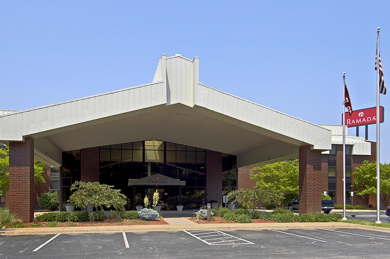 Ramada By Wyndham Bettendorf - thumb 0