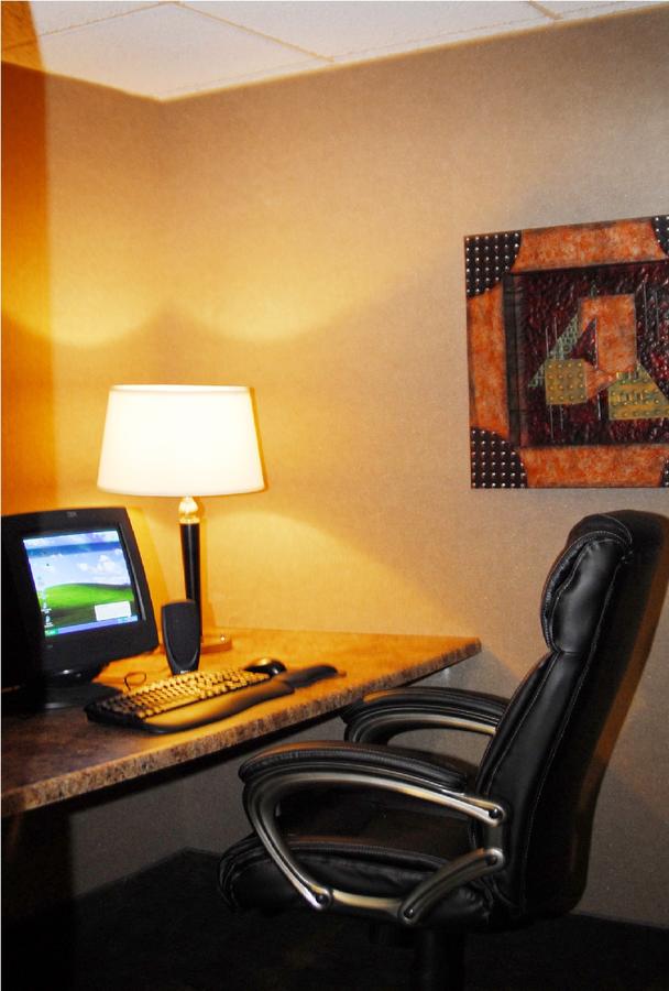 Ramada By Wyndham Bettendorf - thumb 8