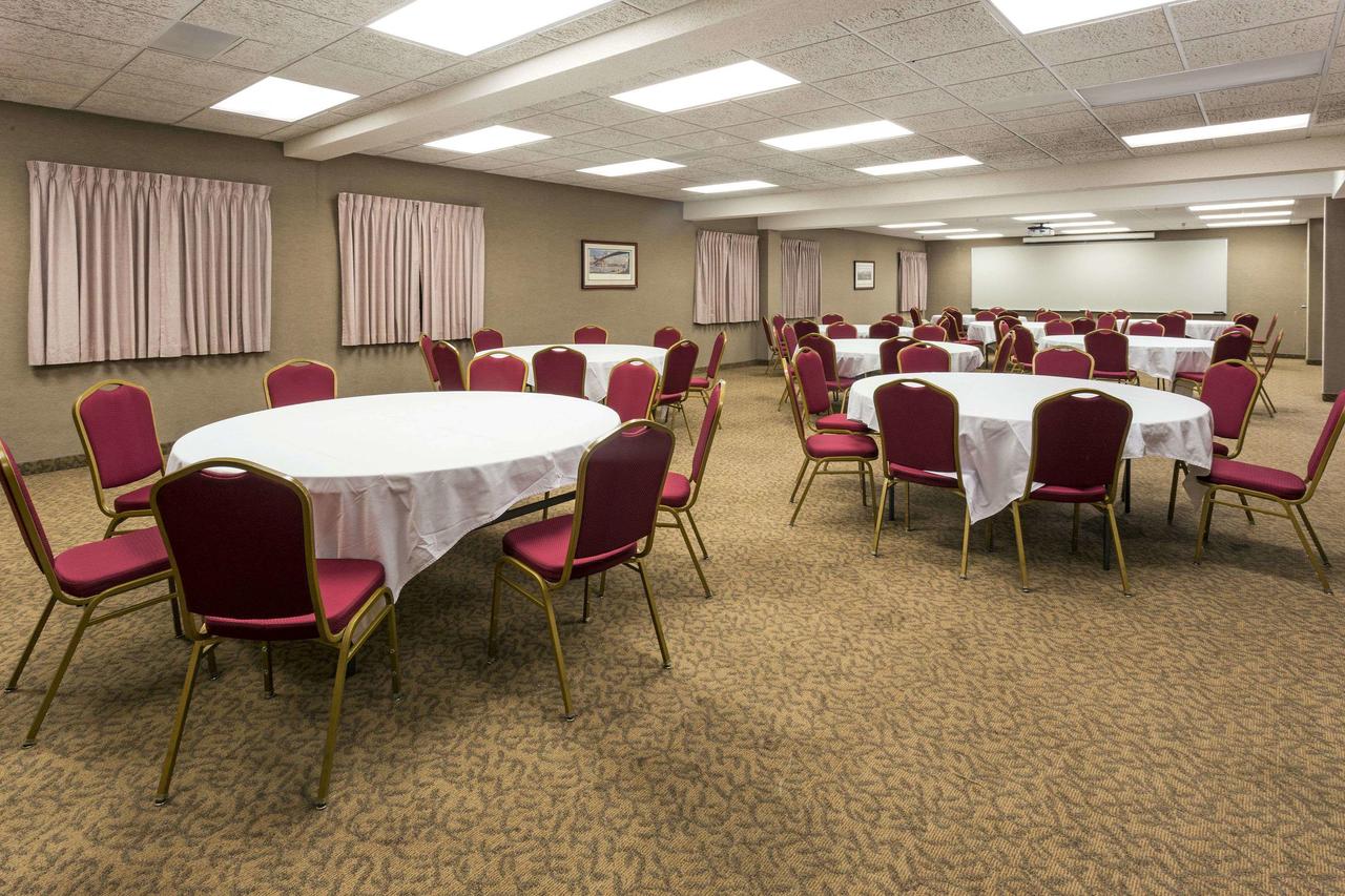 Ramada By Wyndham Bettendorf - thumb 30