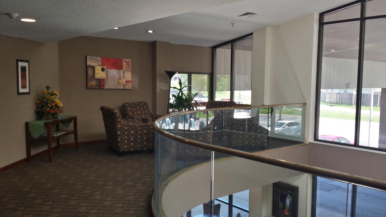 Ramada By Wyndham Bettendorf - thumb 7