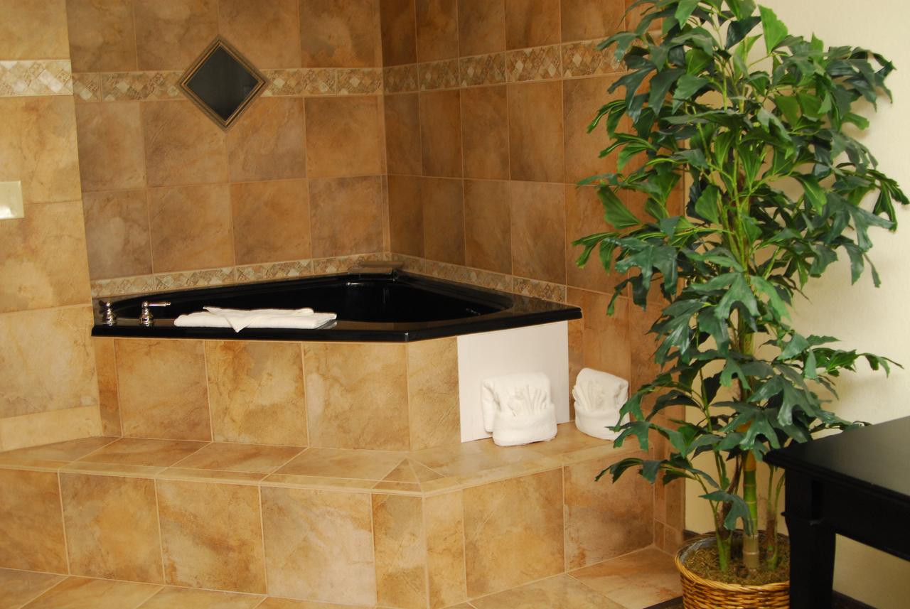 Ramada By Wyndham Bettendorf - thumb 18