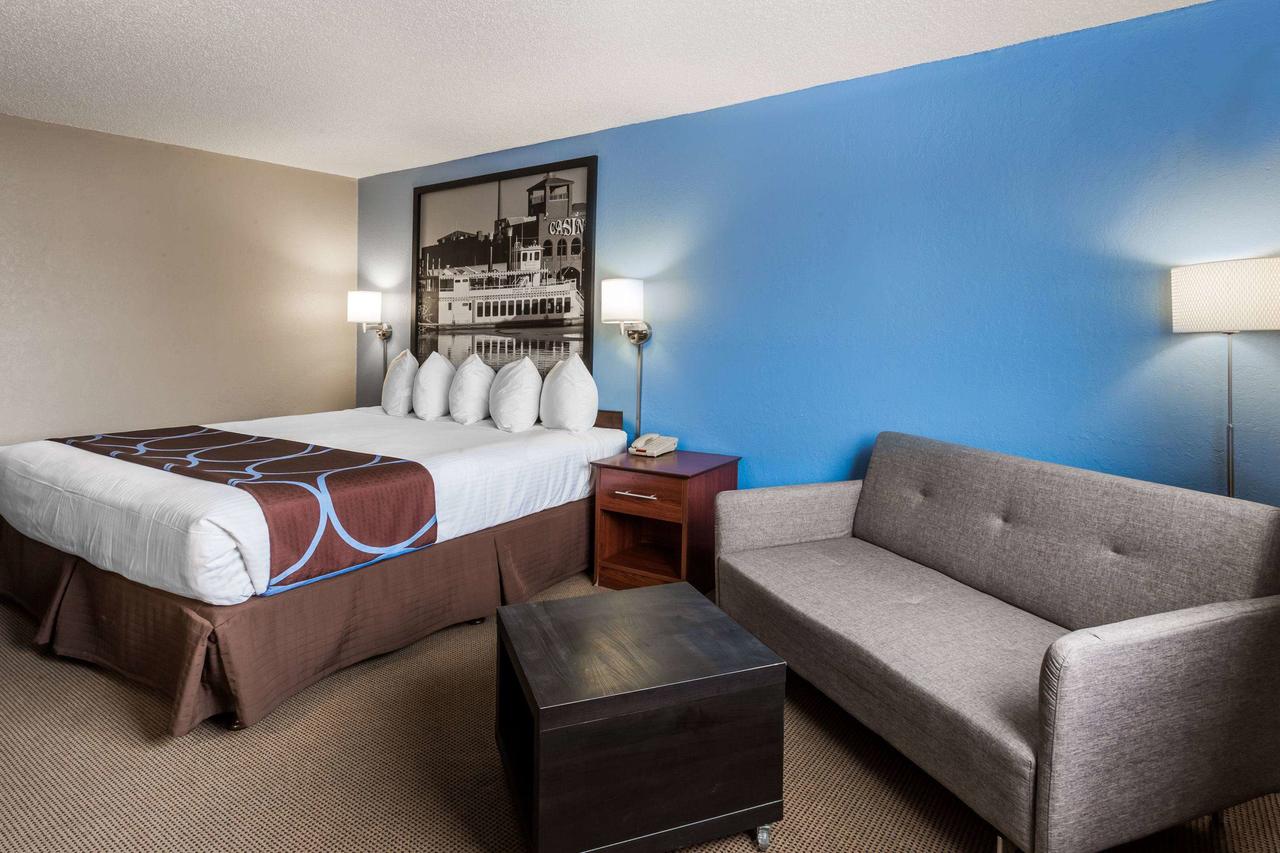 Super 8 By Wyndham Dubuque/Galena Area - thumb 4