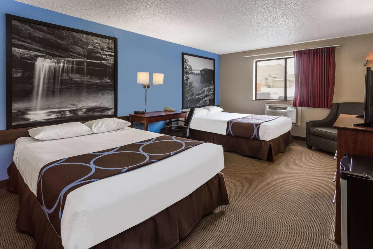 Super 8 By Wyndham Dubuque/Galena Area - thumb 5