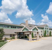 AmericInn by Wyndham Fort Dodge - Hotels Find