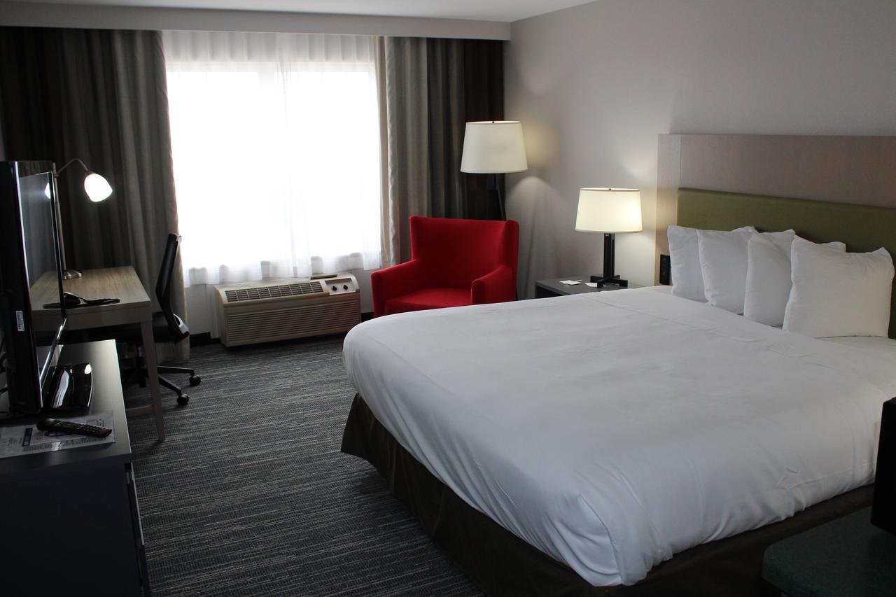 Country Inn & Suites By Radisson, Dubuque, IA - thumb 3