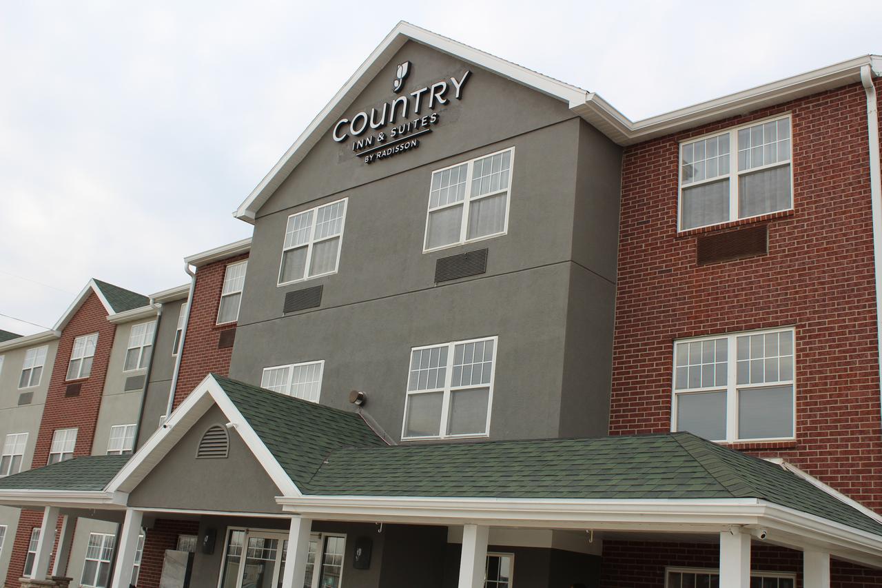Country Inn & Suites By Radisson, Dubuque, IA - thumb 0