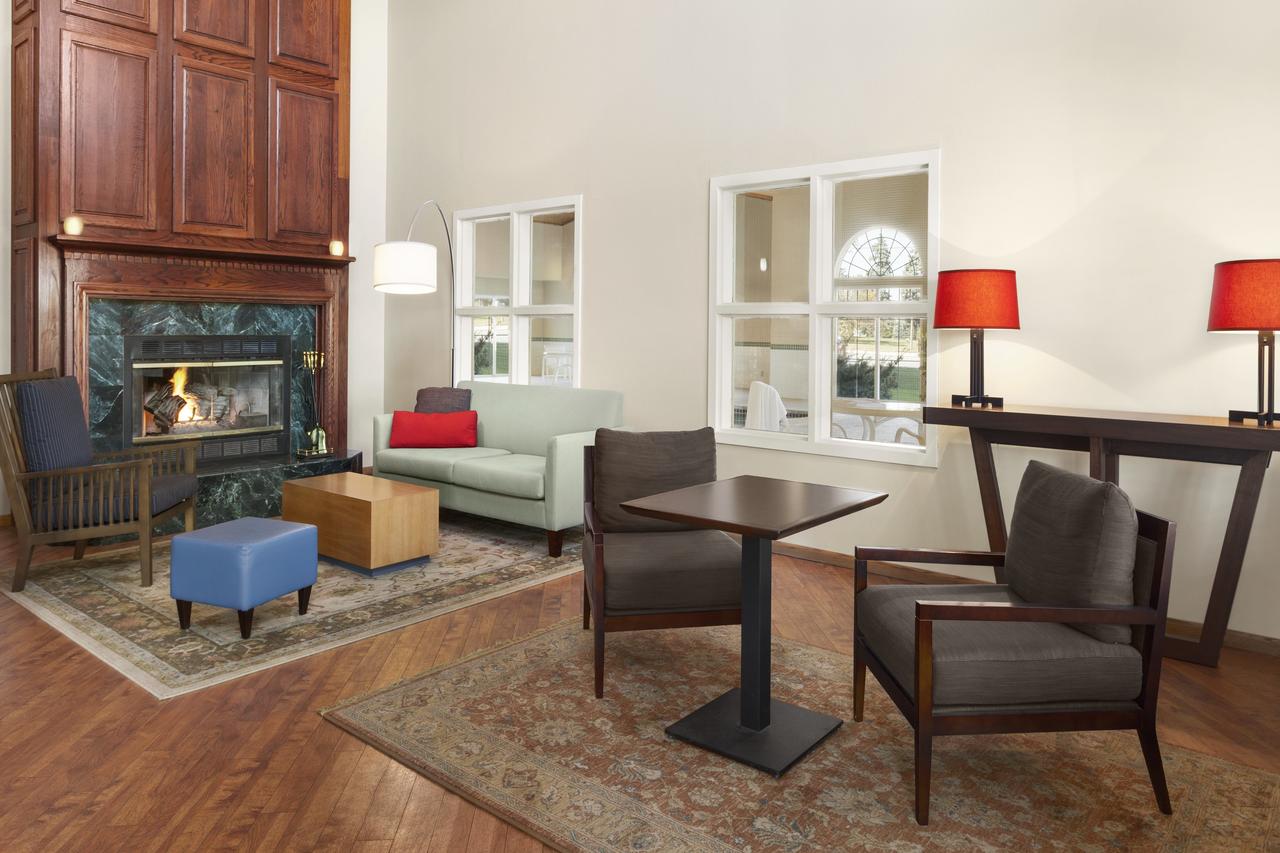 Country Inn & Suites By Radisson, Fort Dodge, IA - thumb 4