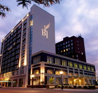 Hotel Blackhawk Autograph Collection - Hotels Find