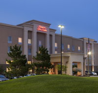 Hampton Inn  Suites Davenport - Hotels Find