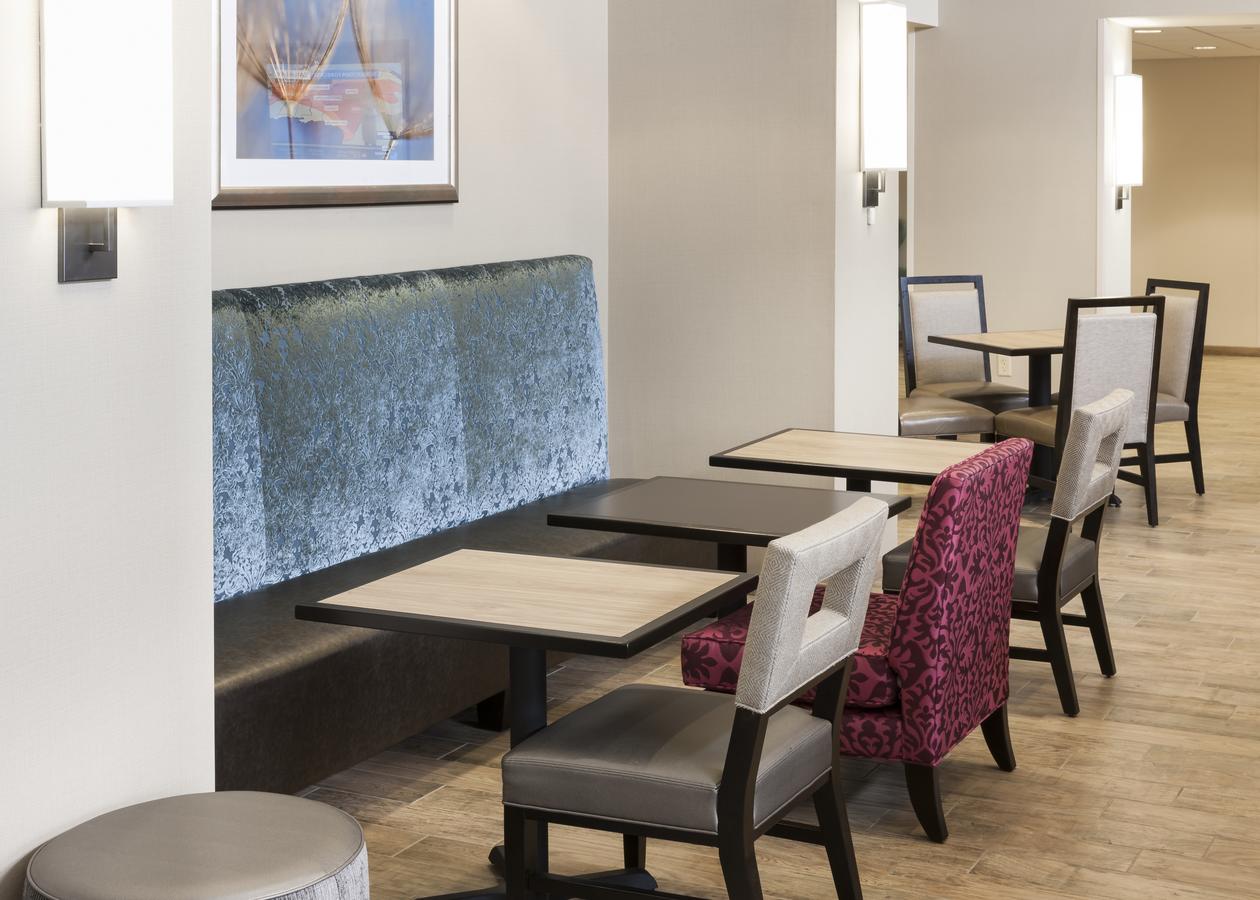Hampton Inn & Suites Davenport - thumb 28