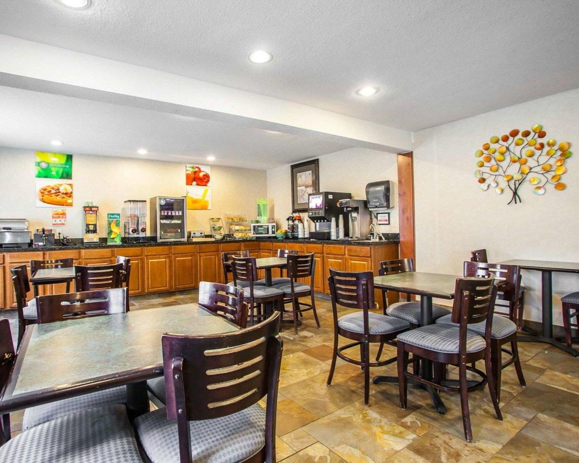 Quality Inn & Suites Ankeny - thumb 12