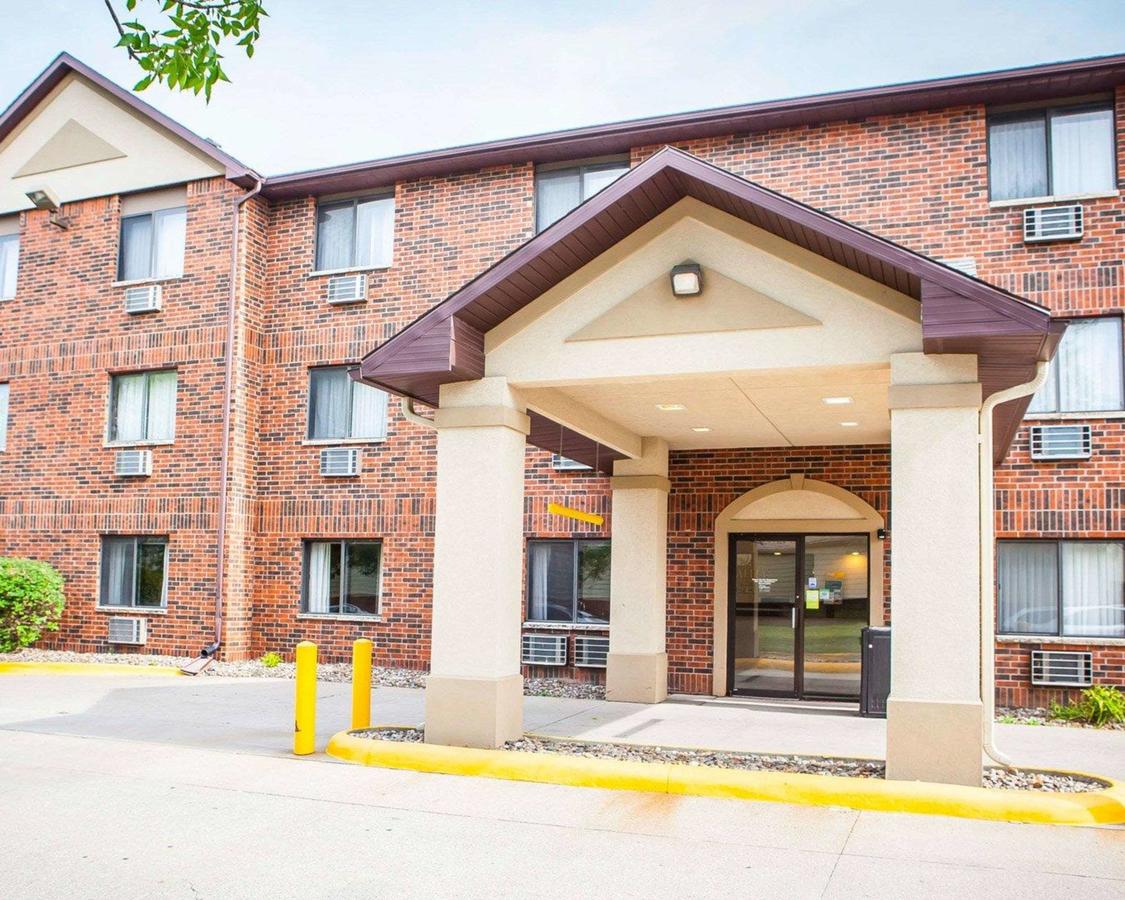 Quality Inn & Suites Ankeny - thumb 1
