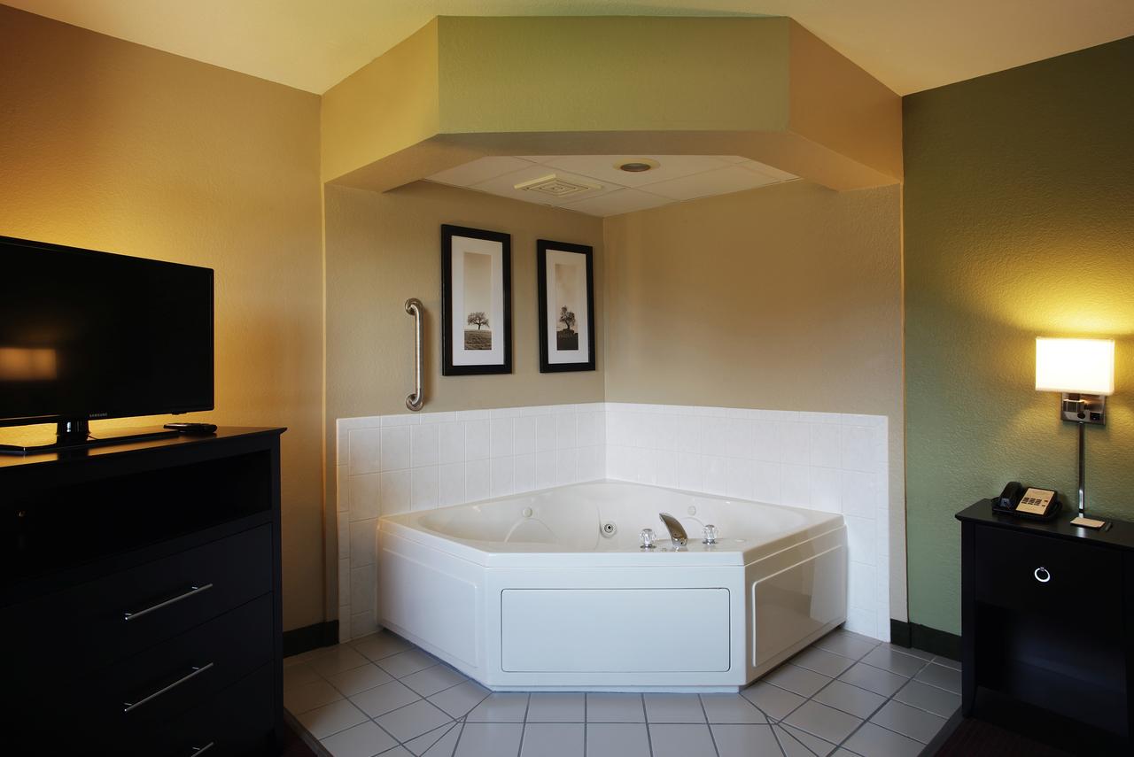 AmericInn By Wyndham Okoboji - thumb 37