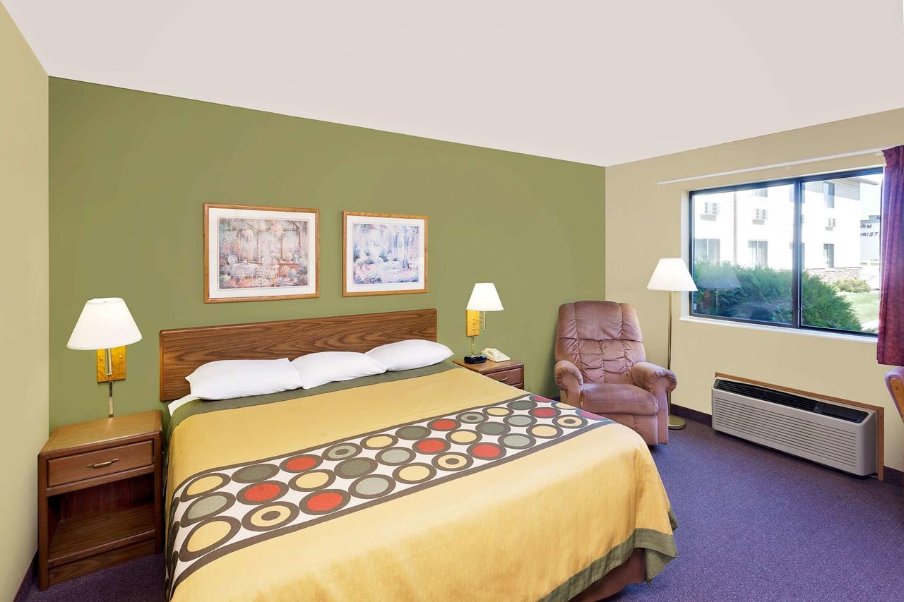 Super 8 By Wyndham Dyersville - thumb 5