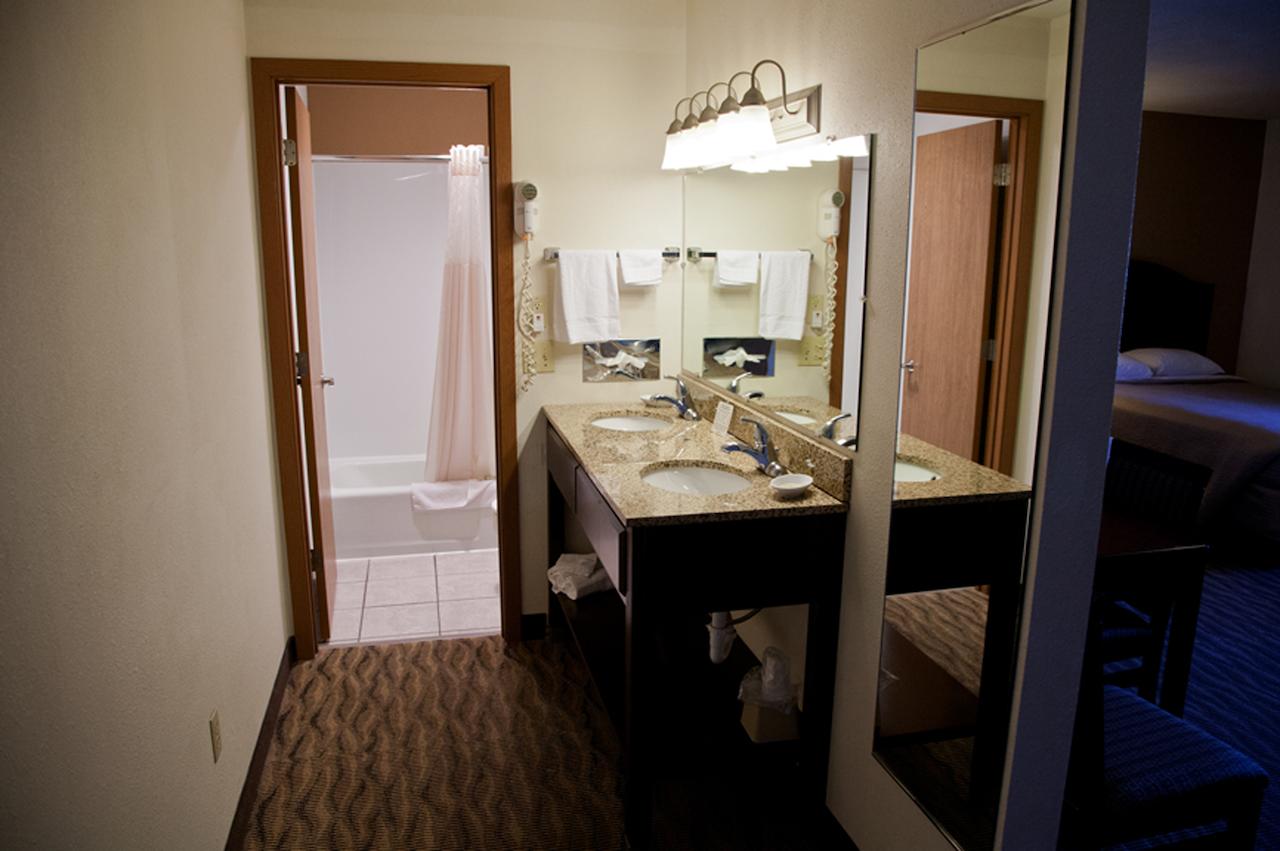Americas Best Value Inn & Suites; Atlantic Inn & Suites - thumb 25