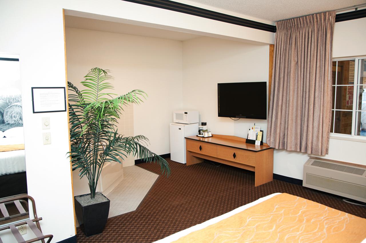Americas Best Value Inn & Suites; Atlantic Inn & Suites - thumb 29