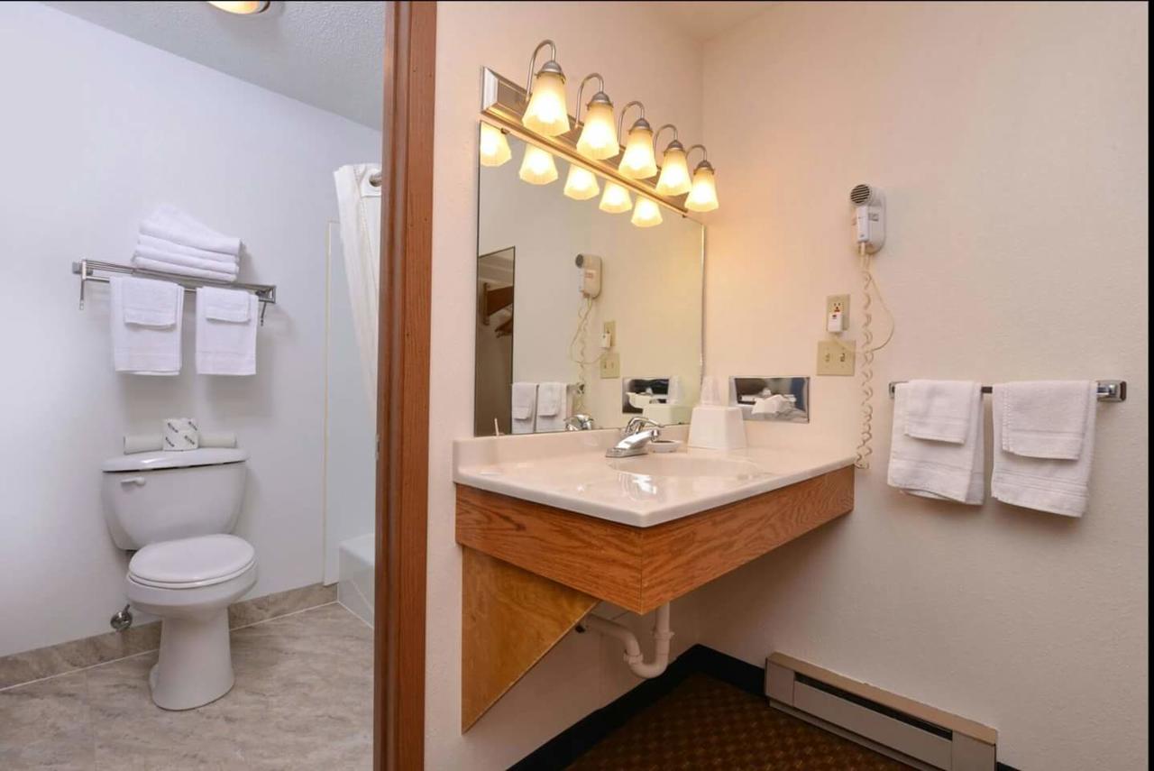 Americas Best Value Inn & Suites; Atlantic Inn & Suites - thumb 6