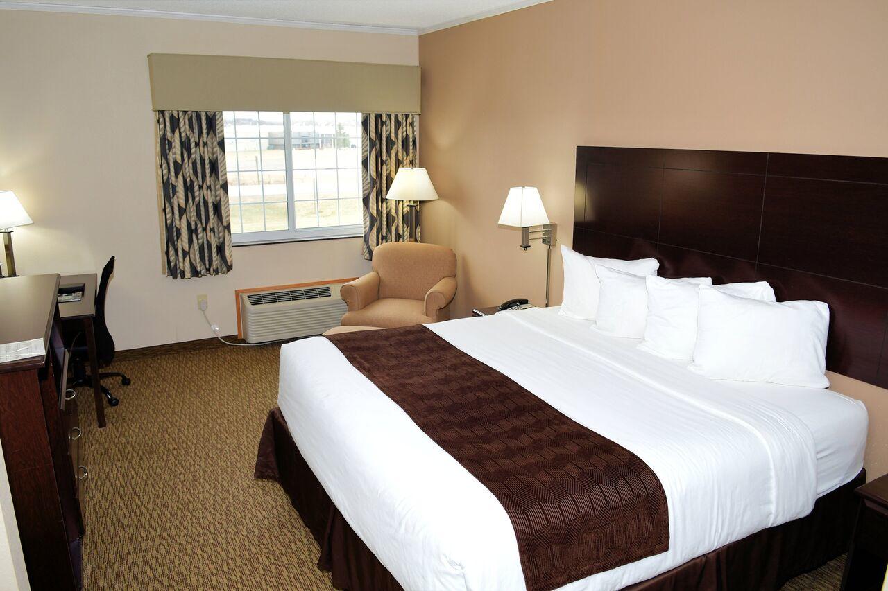 Rock Island Inn & Suites - thumb 21