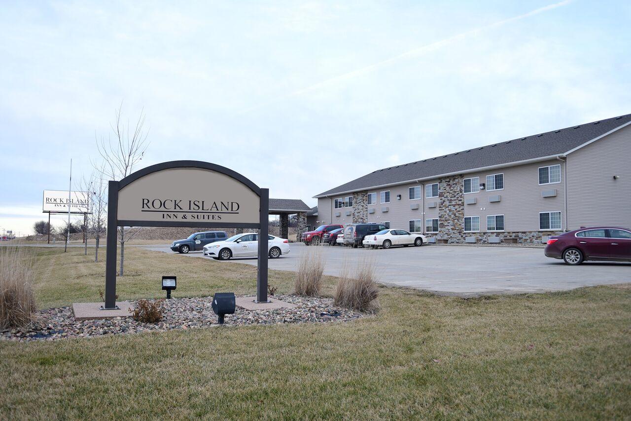 Rock Island Inn & Suites - thumb 25