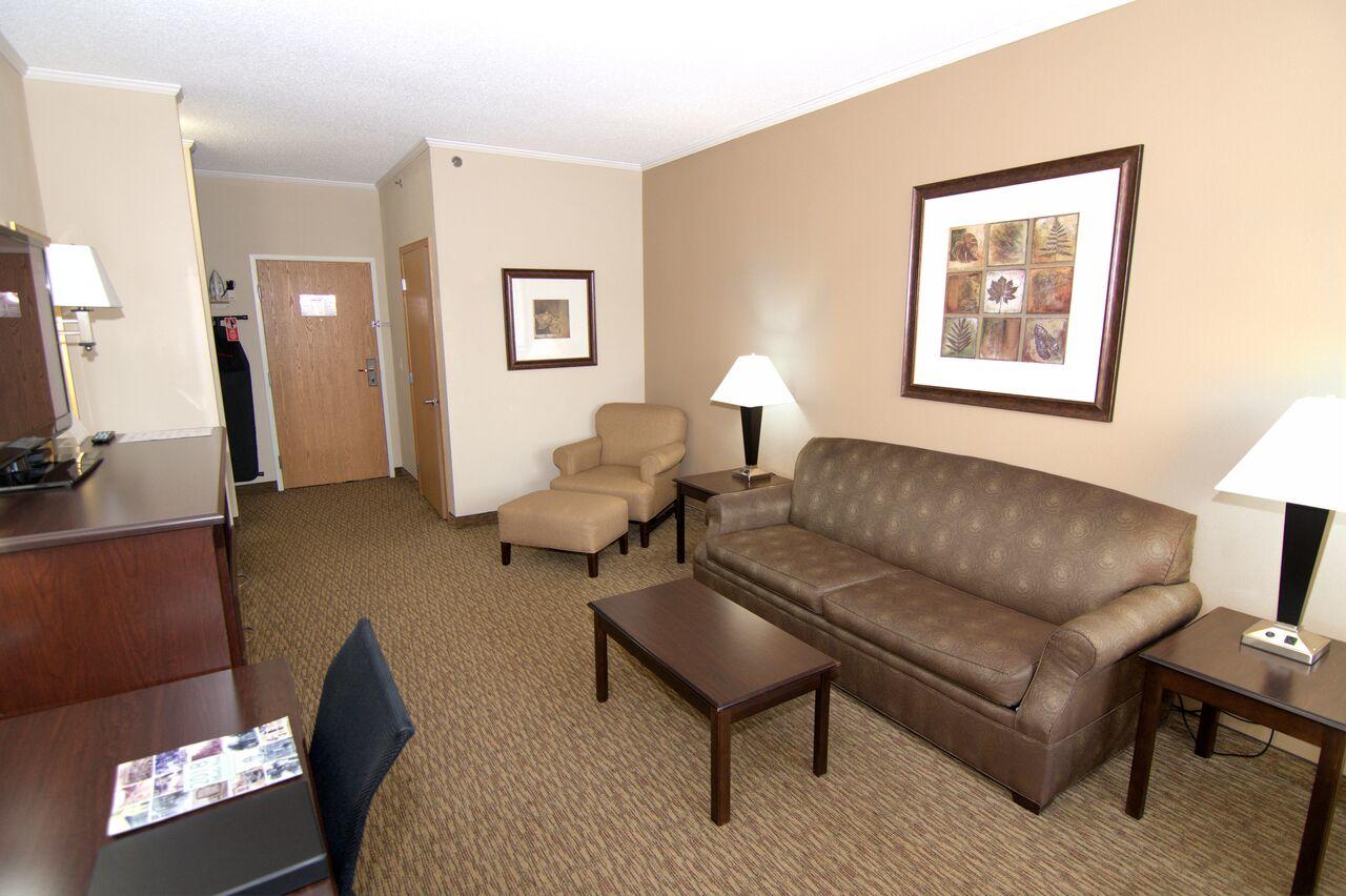 Rock Island Inn & Suites - thumb 8