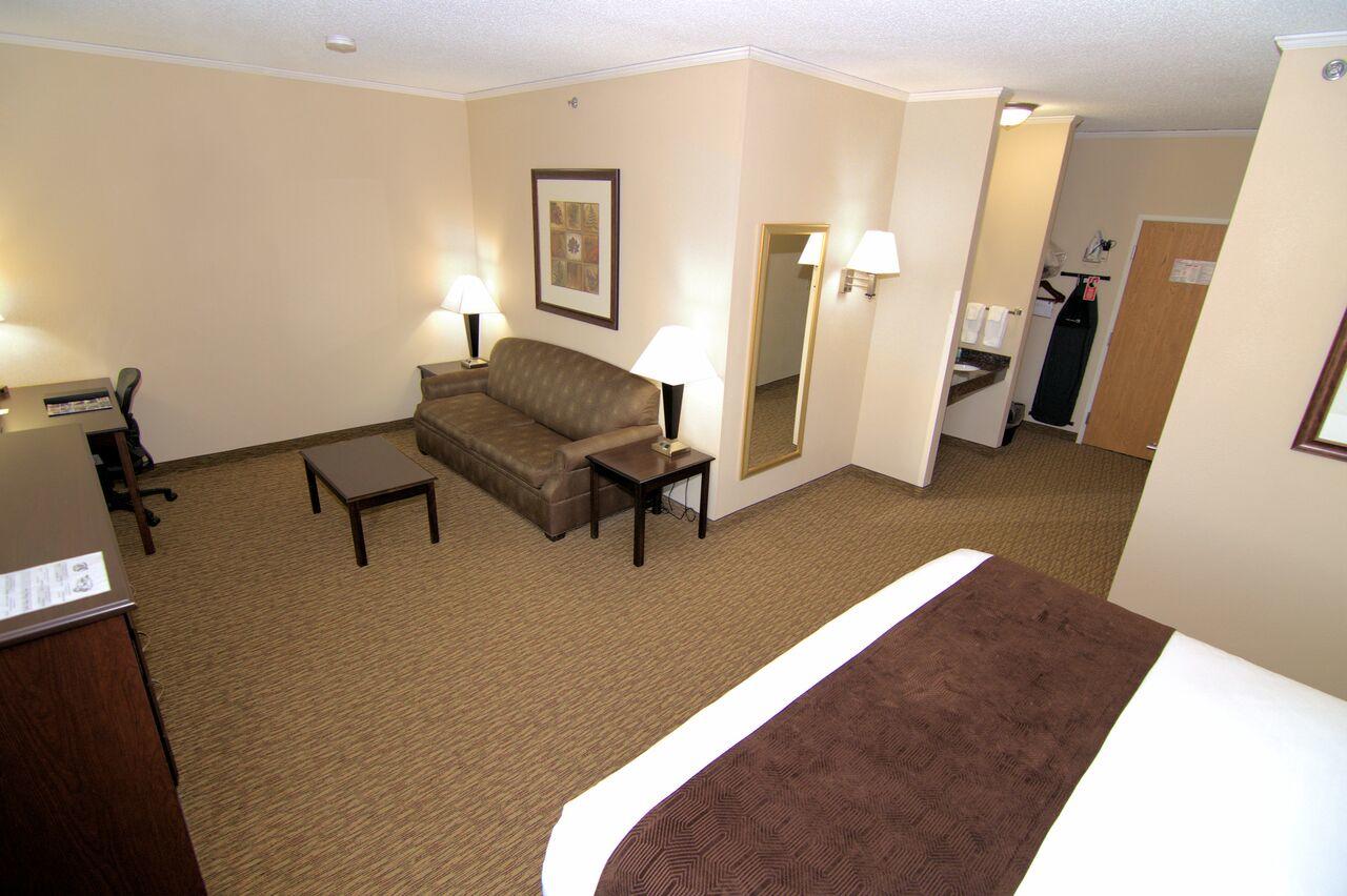 Rock Island Inn & Suites - thumb 2