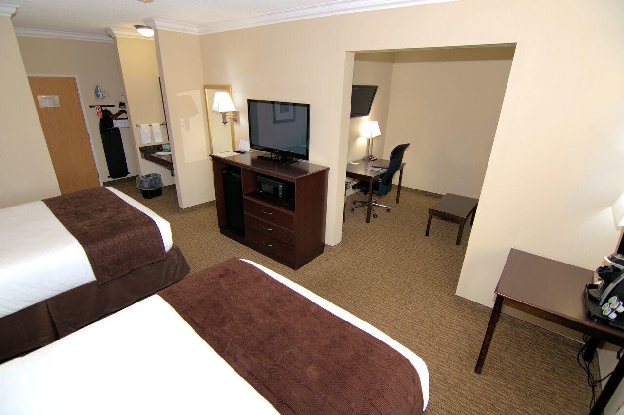 Rock Island Inn & Suites - thumb 9