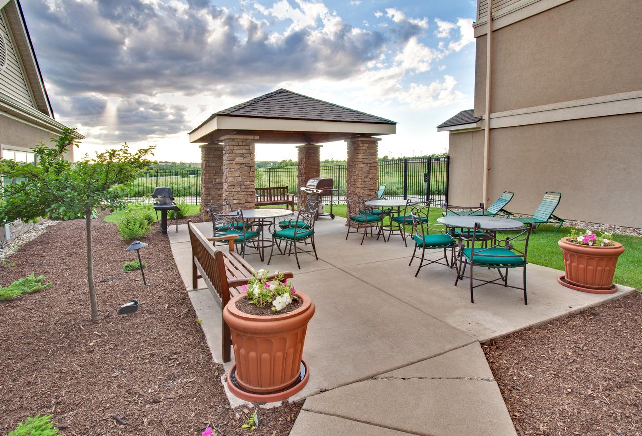 Staybridge Suites Davenport - thumb 10