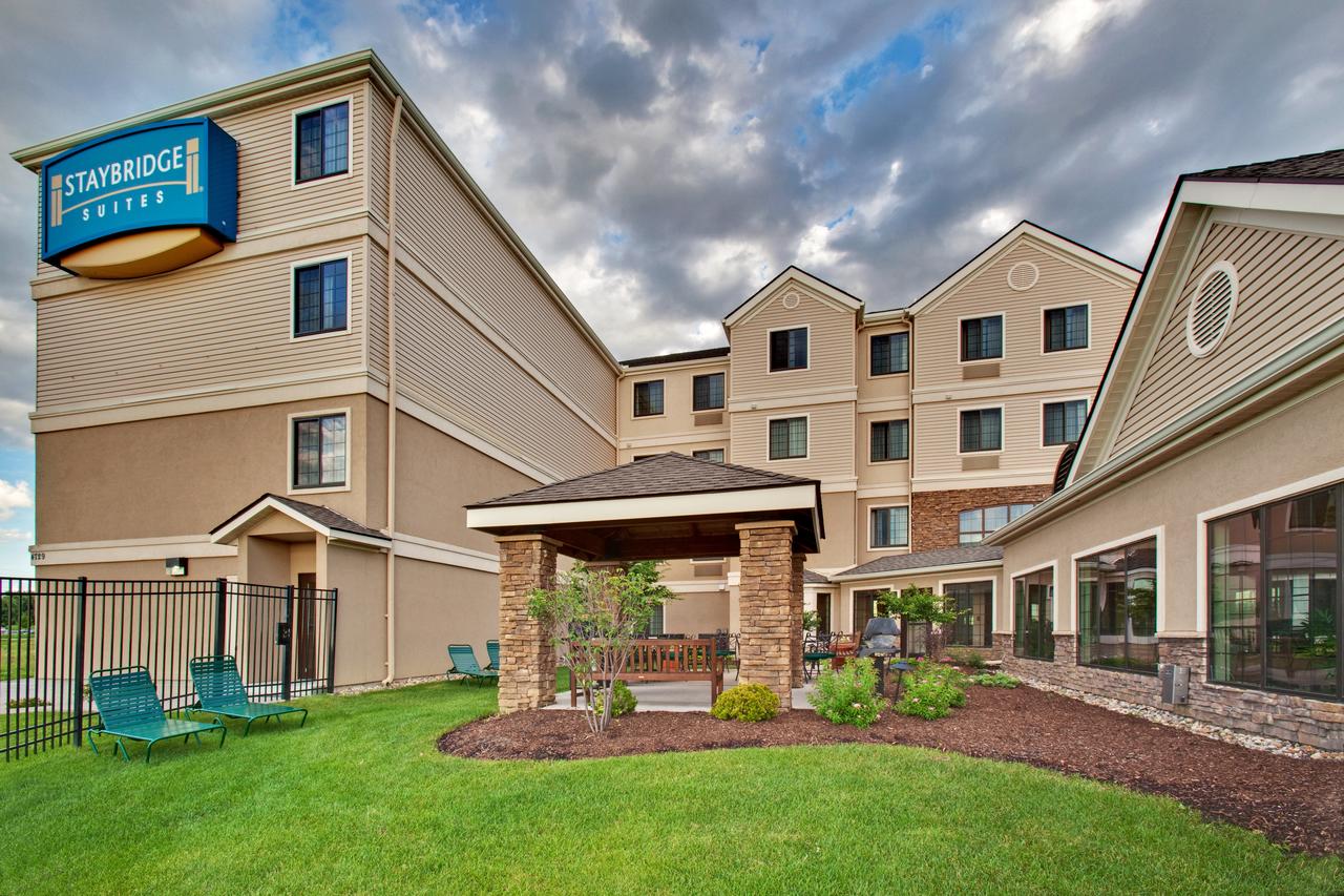 Staybridge Suites Davenport - thumb 6
