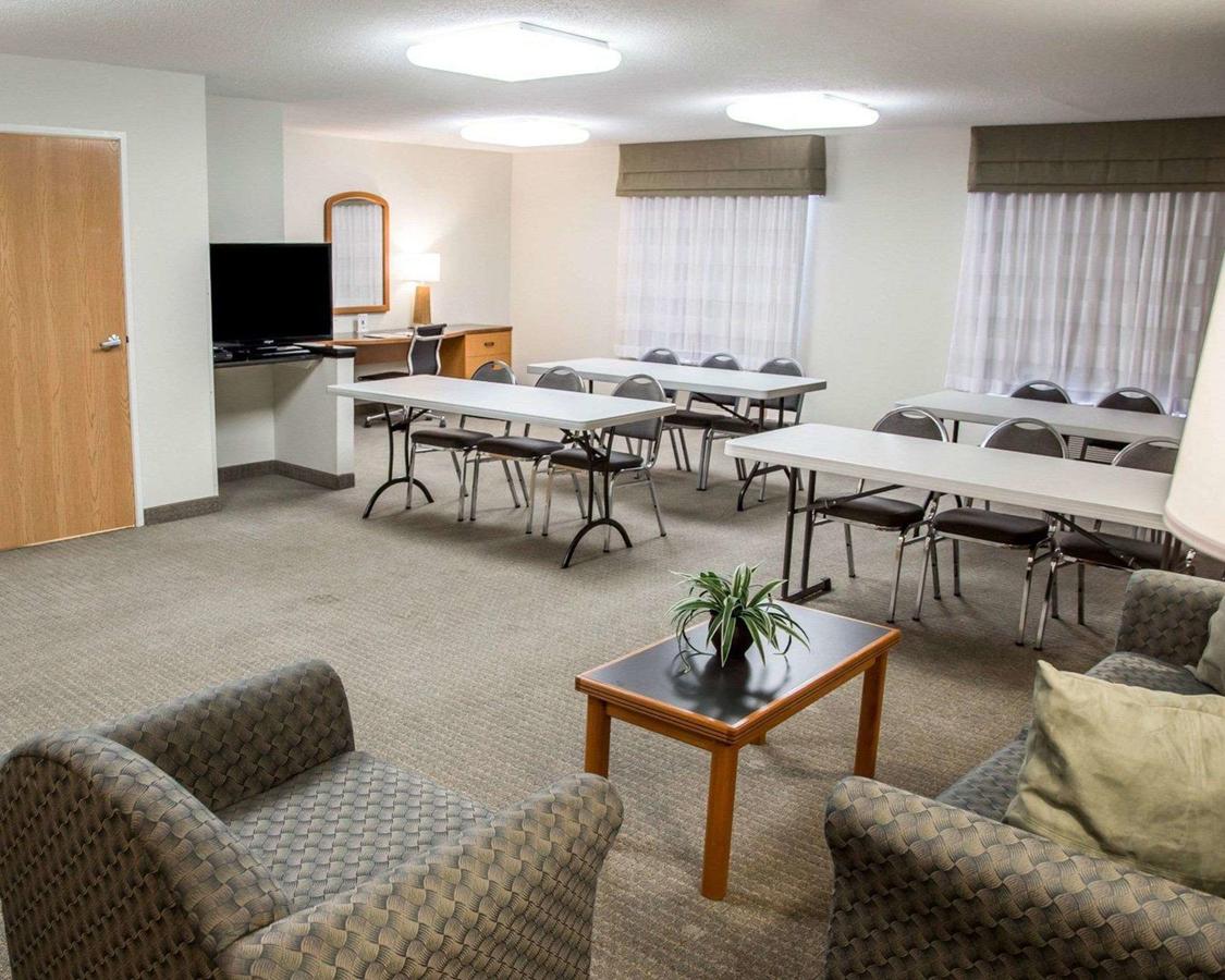 Sleep Inn And Suites Davenport - thumb 18