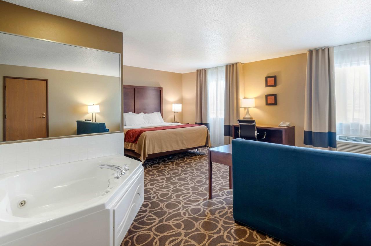 Comfort Inn Dyersville Near Field Of Dreams - thumb 30