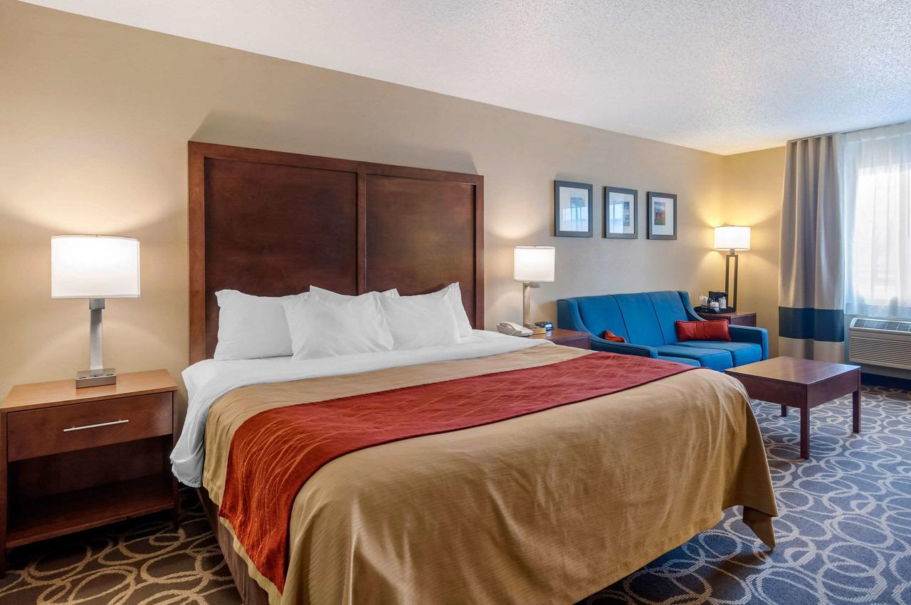 Comfort Inn Dyersville Near Field Of Dreams - thumb 14