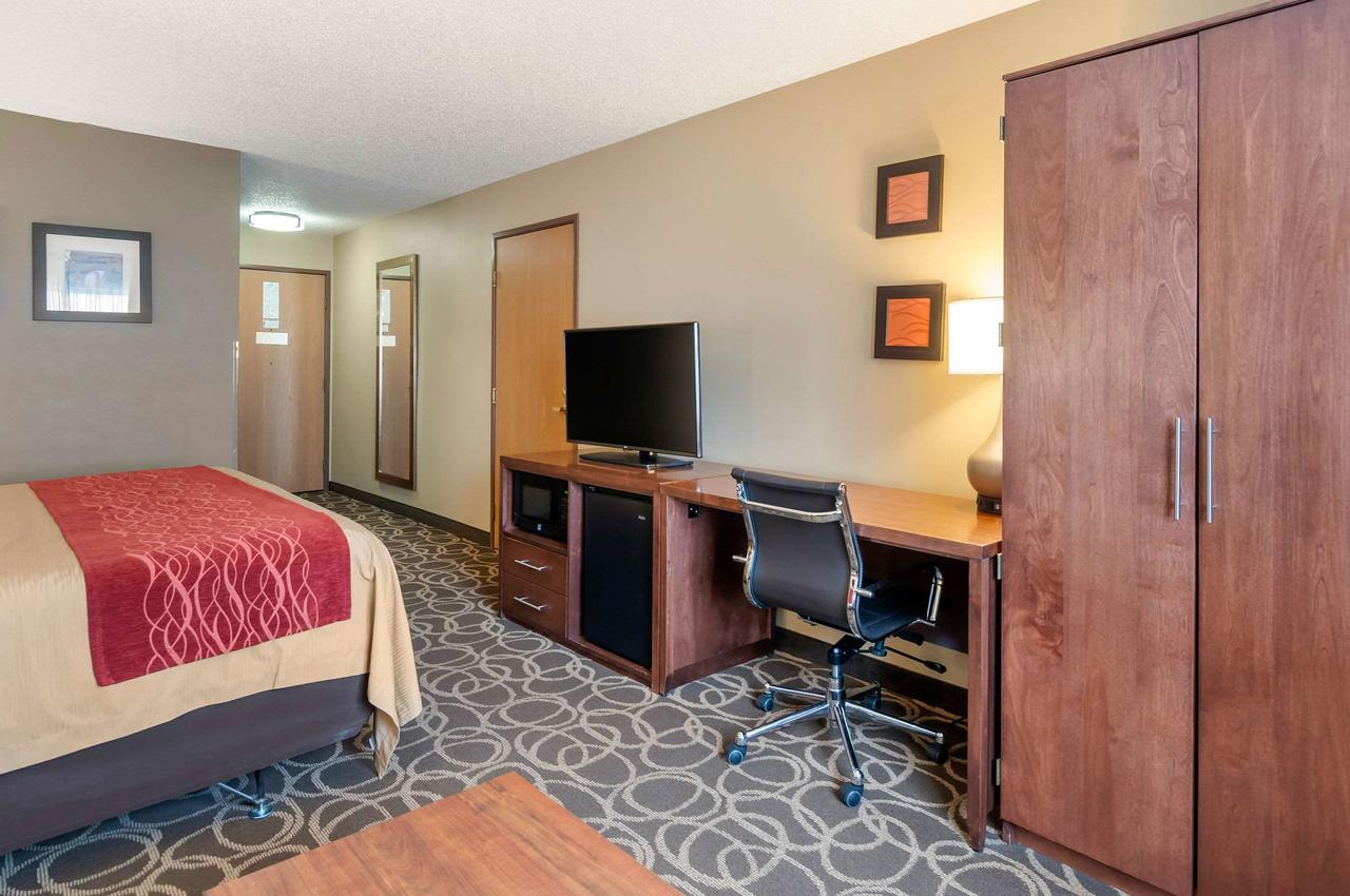 Comfort Inn Dyersville Near Field Of Dreams - thumb 7