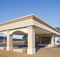 Days Inn by Wyndham Salina South - Hotels Find